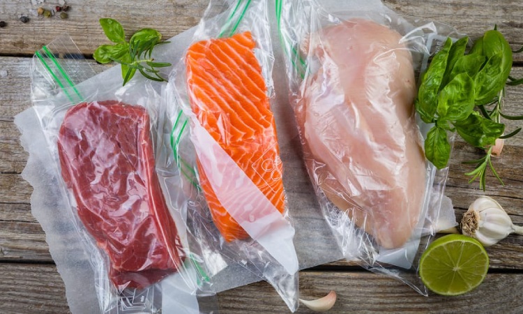Plastik kemasan vakum, Sumber: flexypack.com