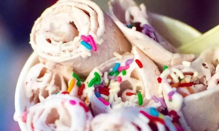 Bahan untuk membuat es krim gulung, Sumber: funbooky.com