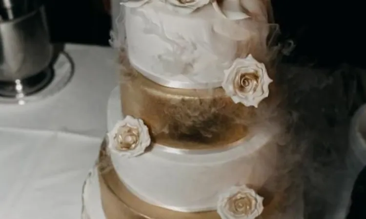 Dry ice untuk wedding, Sumber: pinterest.com