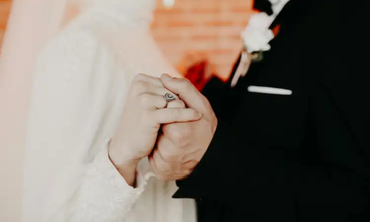 Foto pernikahan, Sumber: pexels.com