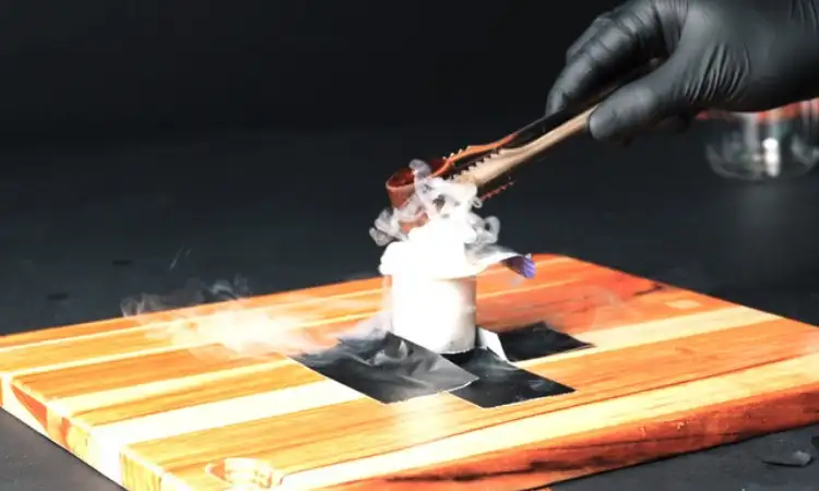 Penggunaan dry ice, Sumber: fstoppers.com
